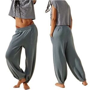 Free People FP Beach Freya Blue Knit Sweatpants Joggers Large NWOT